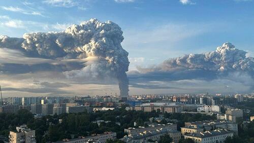 Yet Another Wildberries Facility - Russia's Amazon - Goes Up In Flames After Ukraine Drone Strike